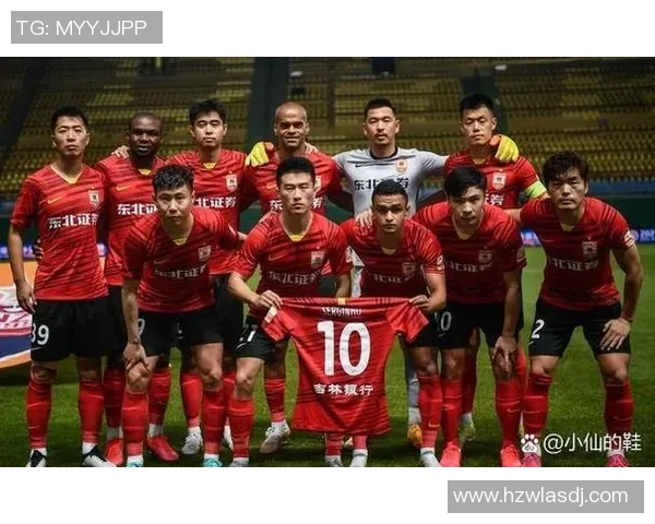 上海足球队个人能力排名创新高引发球迷热议与期待 上海足球队个人能力排名创新高引发球迷热议与期待